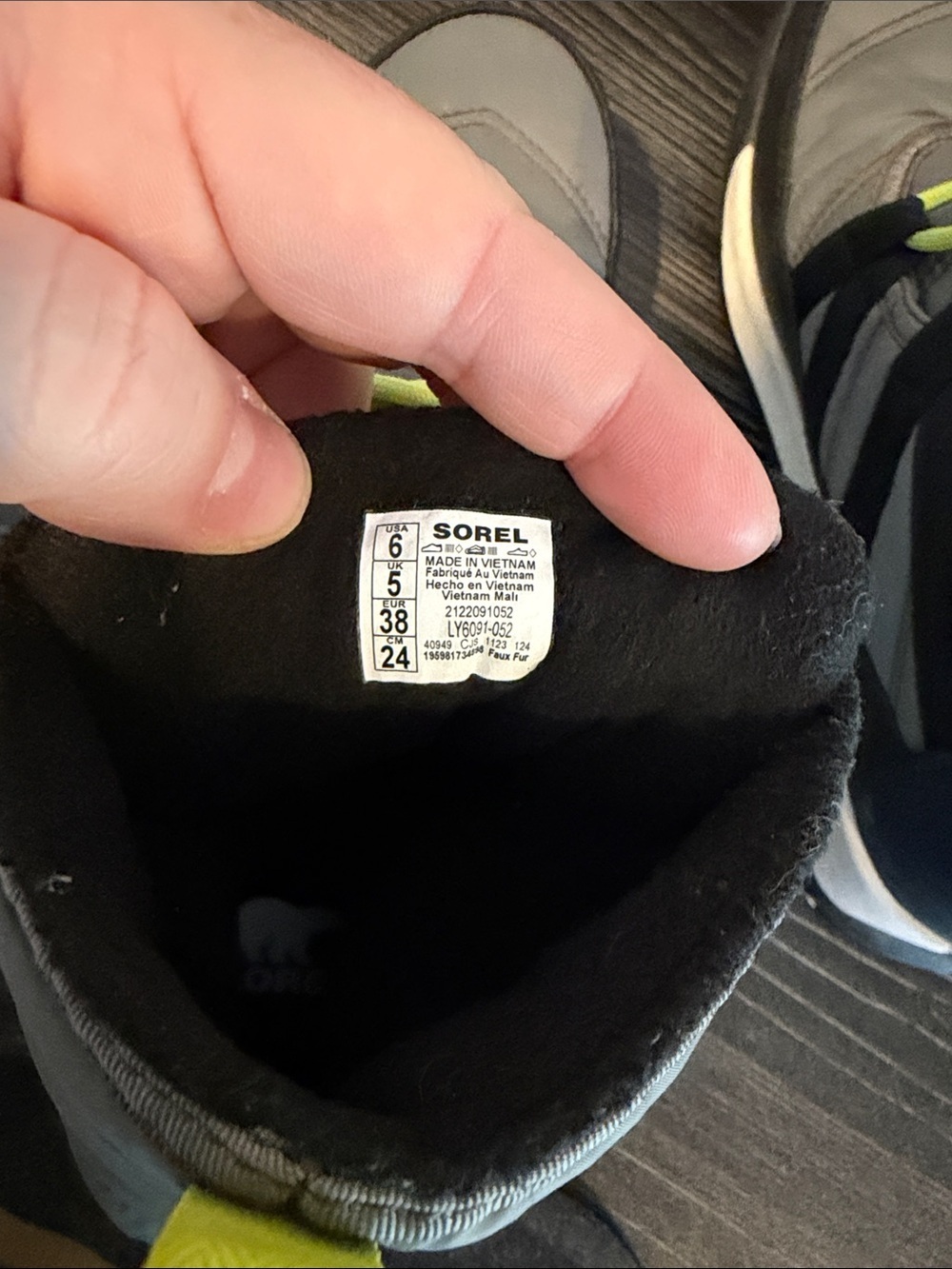 Sorel Gray Boot with Neon Yellow Laces - Picture 6 of 6